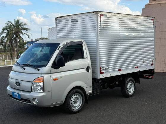 HYUNDAI HR 2.5 TCI HD LONGO COM CAÇAMBA 4X2 8V 94CV TURBO INTERCOOLER DIESEL 2P MANUAL